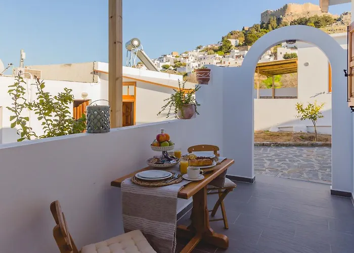 Seastar Apartment *